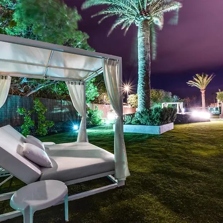 New Lanzasuites Villa