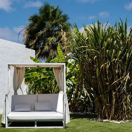 New Lanzasuites Villa *