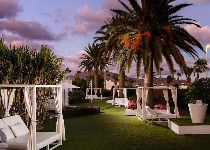 빌라 New Lanzasuites *